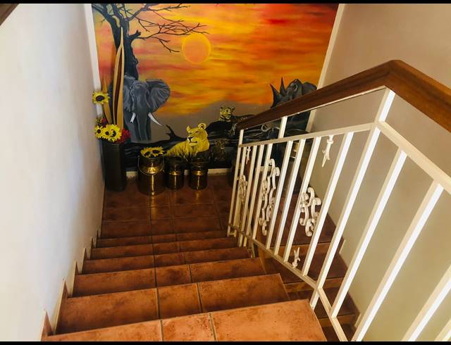 5 BEDROOM HOUSE FOR SALE IN PROTEA PARK